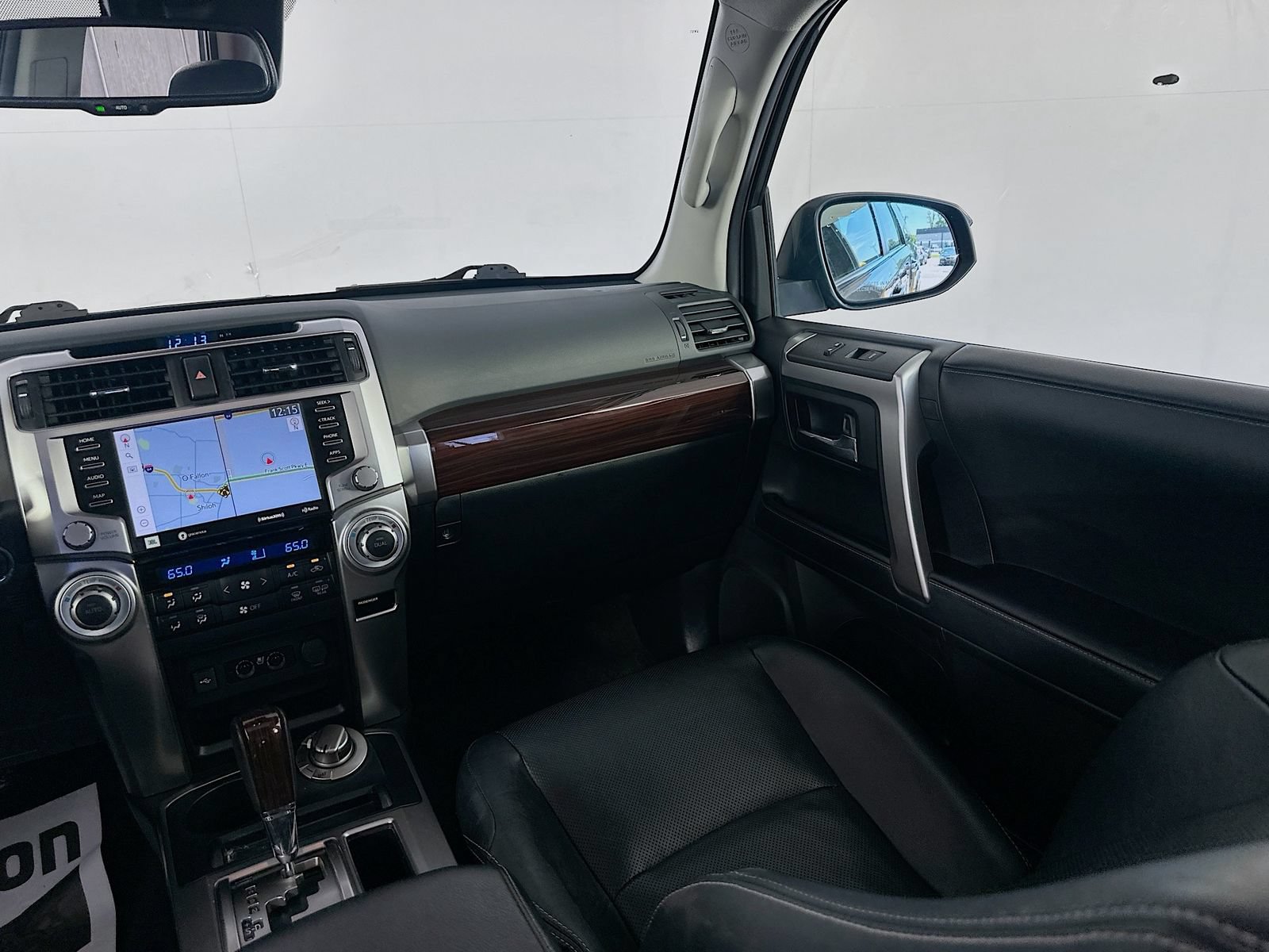 Used 2021 Toyota 4Runner Limited AWD/4WD image 25