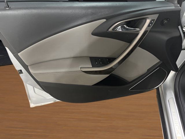 Used 2015 Buick Verano Convenience FWD image 10