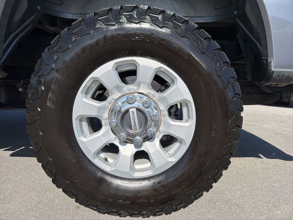 Used 2024 Ford F250 XLT w/ FX4 Off-Road Package AWD/4WD image 13