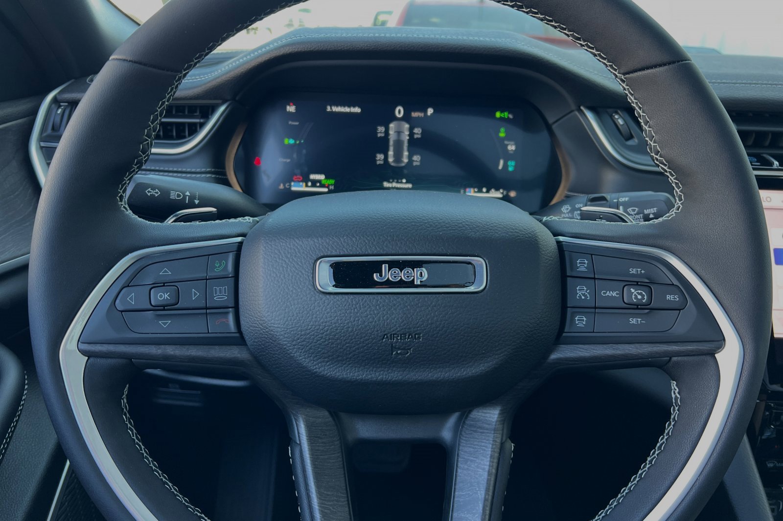 New 2024 Jeep Grand Cherokee Limited 4xe w/ Luxury Tech Group II image 22