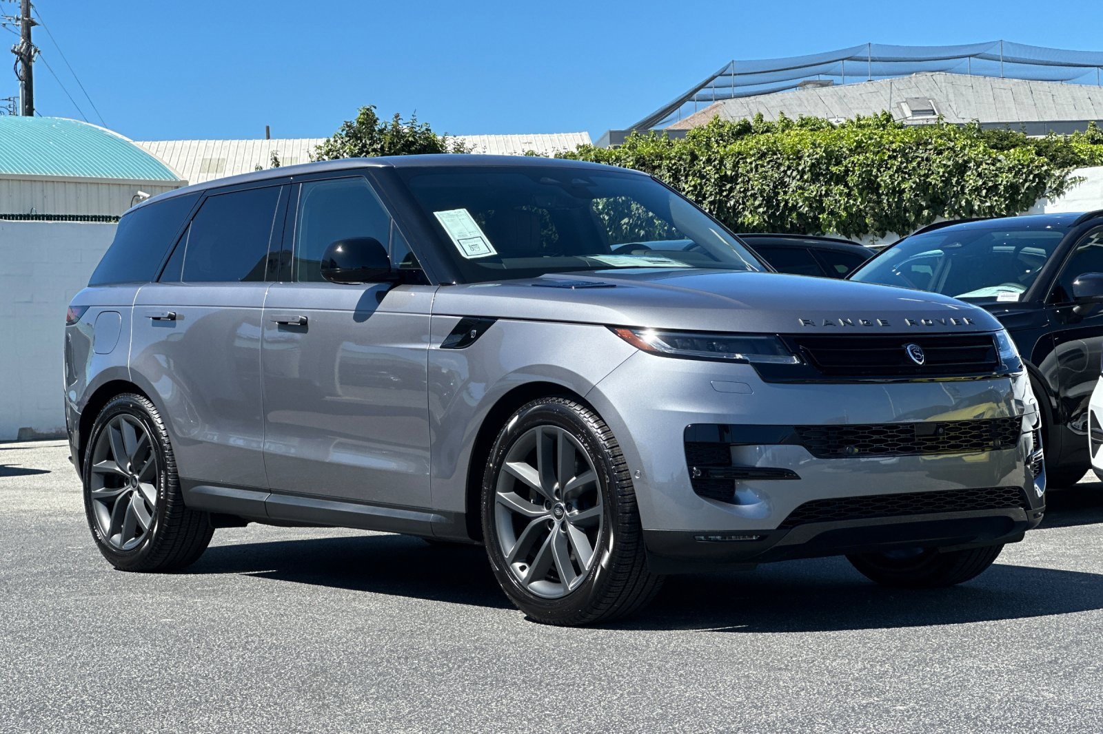 New 2025 Land Rover Range Rover Sport SE image 7