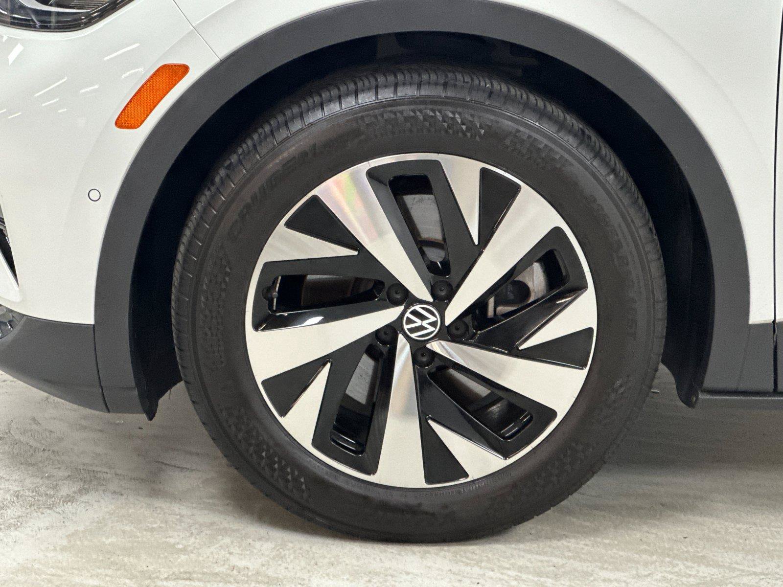 Used 2024 Volkswagen ID.4 2WD image 25