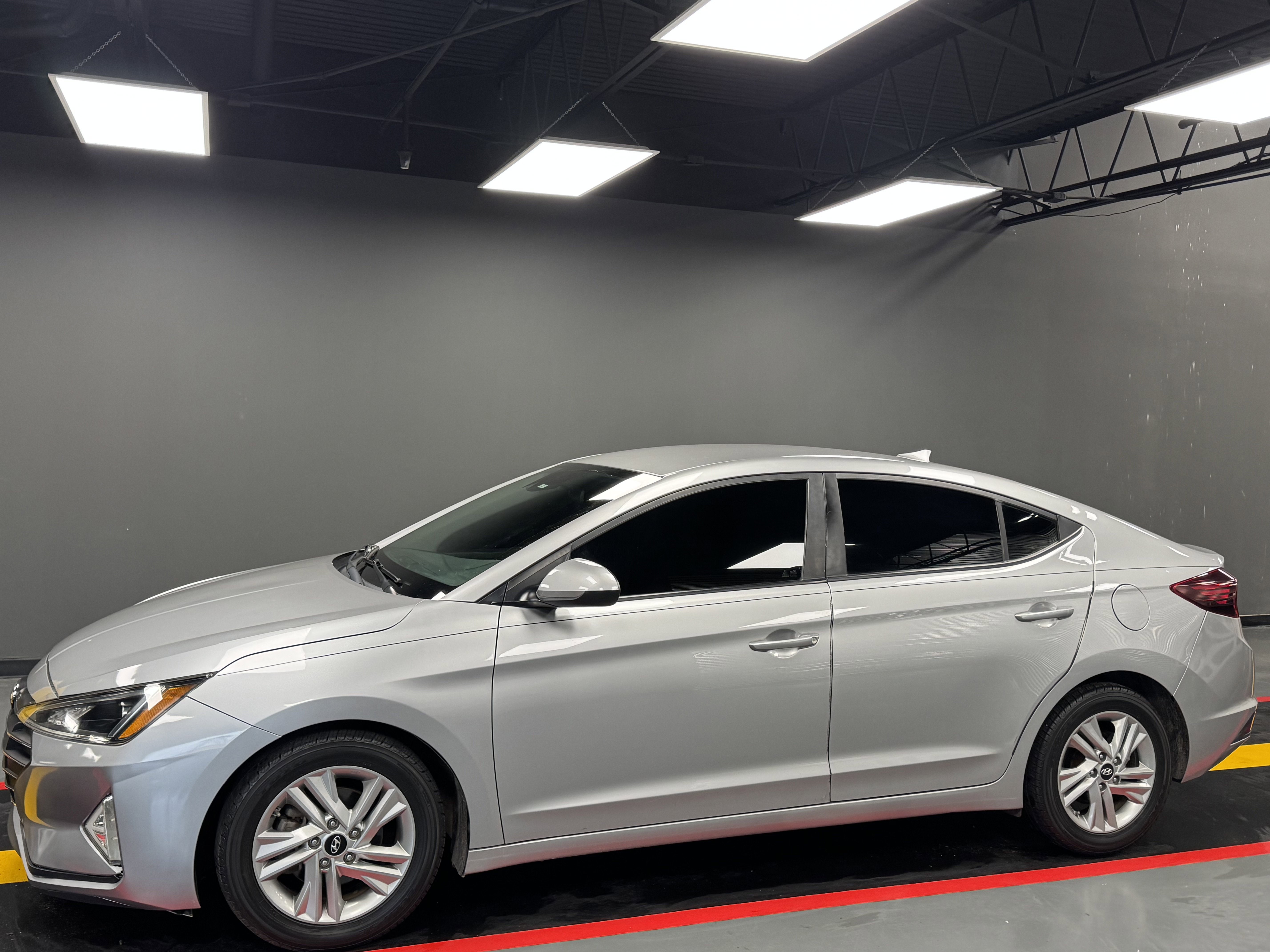 Used 2020 Hyundai Elantra SEL FWD image 2