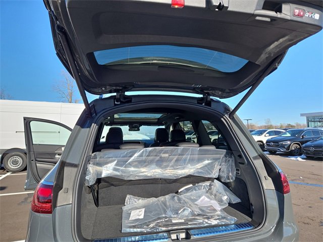 New 2026 Mercedes-Benz GLS 450 4MATIC image 32