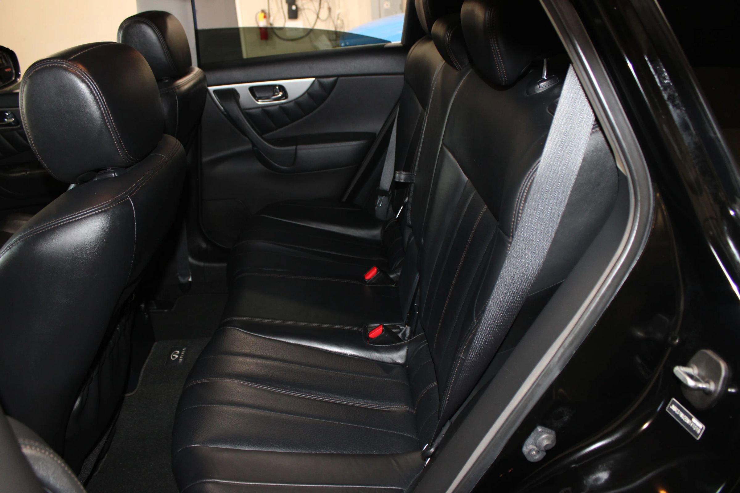 Used 2013 INFINITI FX37 2WD w/ Premium Pkg image 23