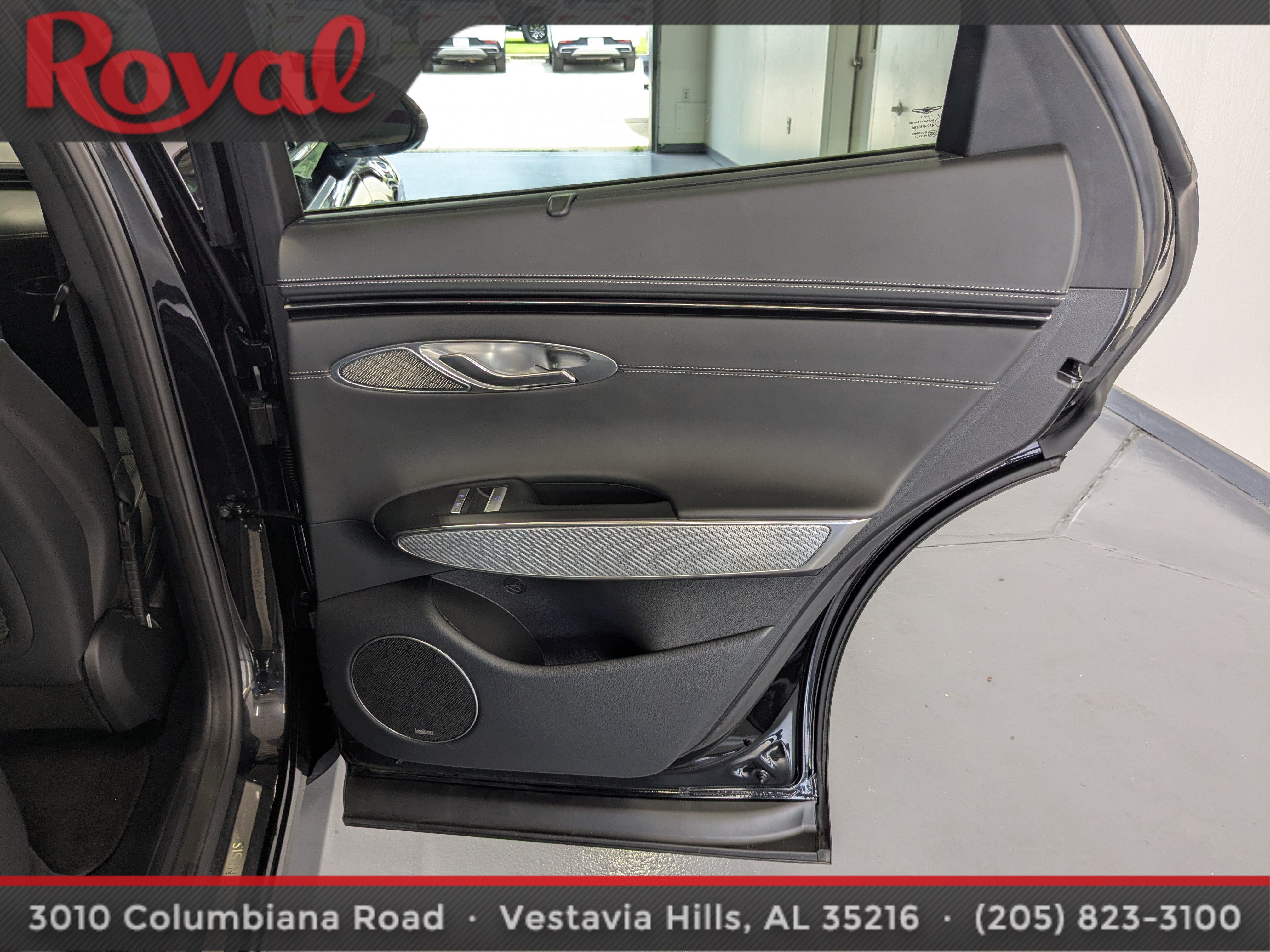 Used 2023 Genesis GV70 2.5T w/ Sport Prestige Package AWD/4WD image 9