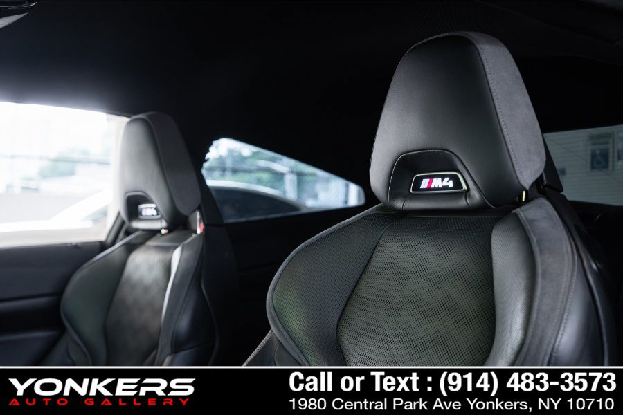 Used 2021 BMW M4 Competition w/ M Carbon Exterior Package RWD image 45