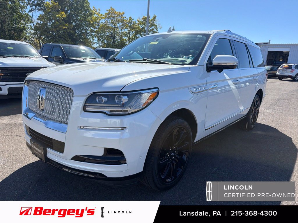 Certified 2023 Lincoln Navigator Reserve AWD/4WD image 1