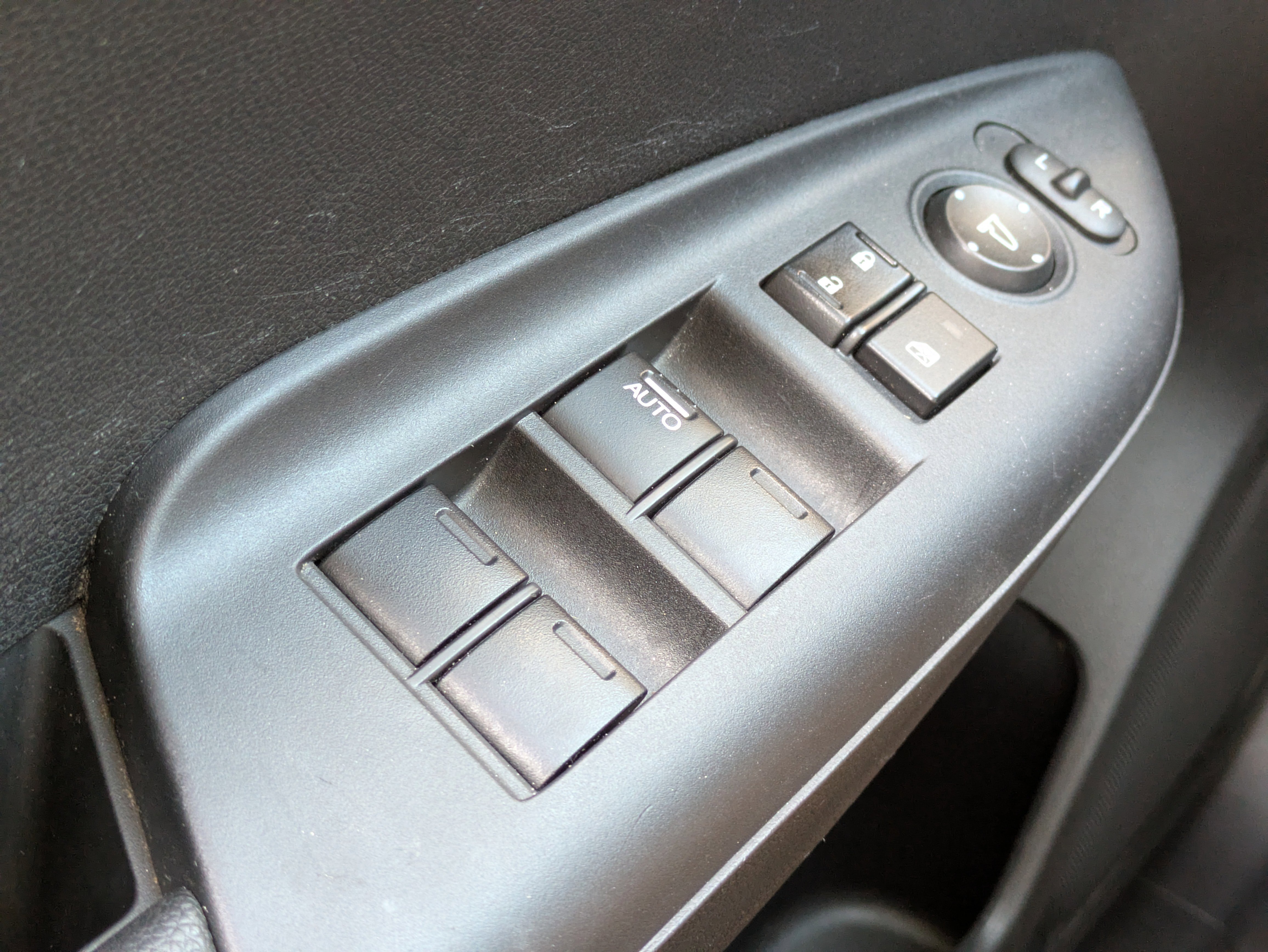 Used 2017 Honda Fit EX image 22