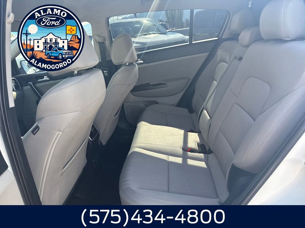 Used 2022 Kia Sportage LX image 10