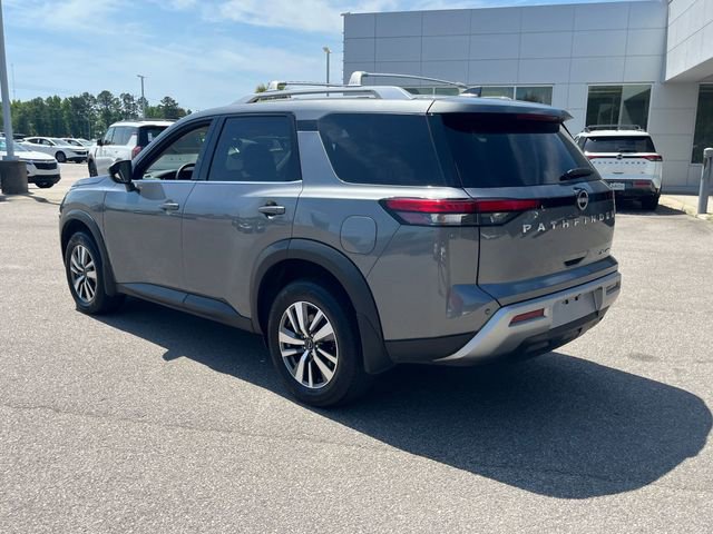 Used 2025 Nissan Pathfinder SL AWD/4WD image 5
