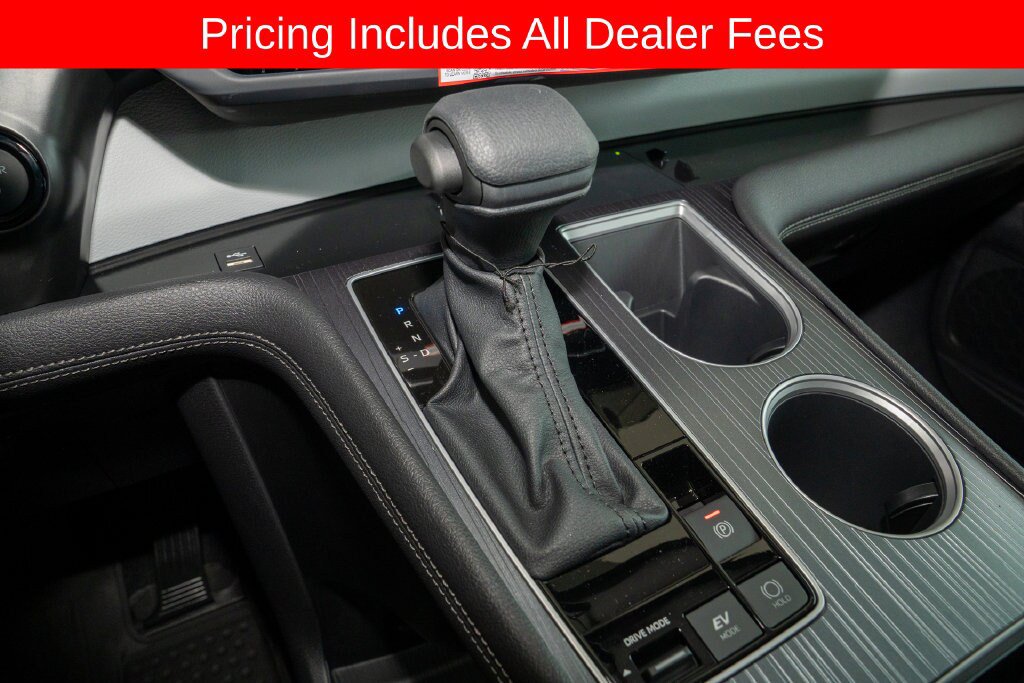 New 2026 Toyota Sienna LE FWD image 17