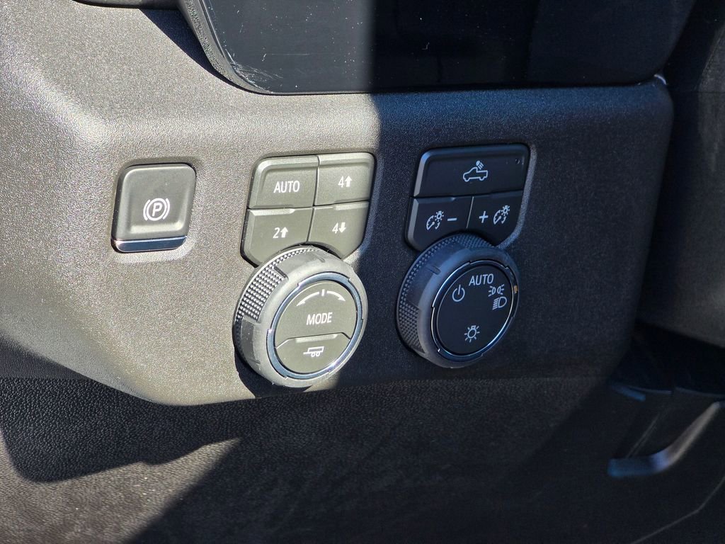 New 2026 Chevrolet Silverado 1500 LT w/ Z71 Off-Road Package AWD/4WD image 30