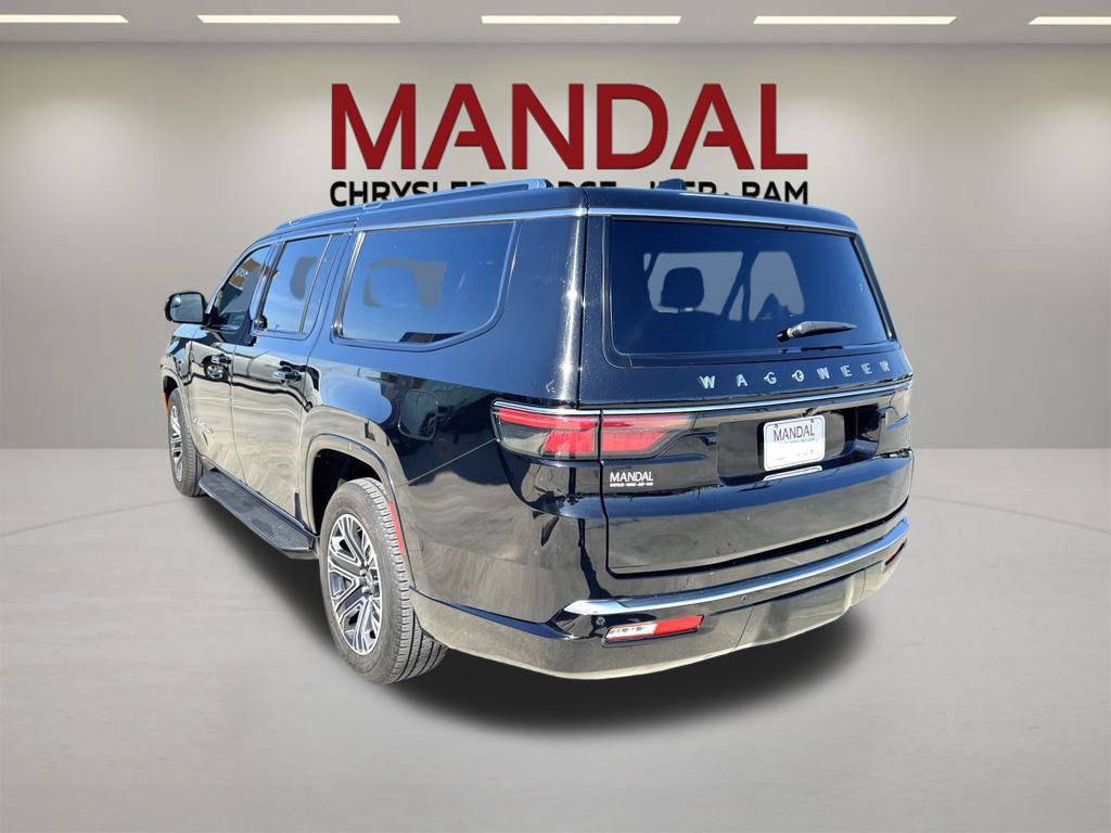 Used 2025 Jeep Wagoneer L Series II w/ 8-pass Seating Package AWD/4WD image 7