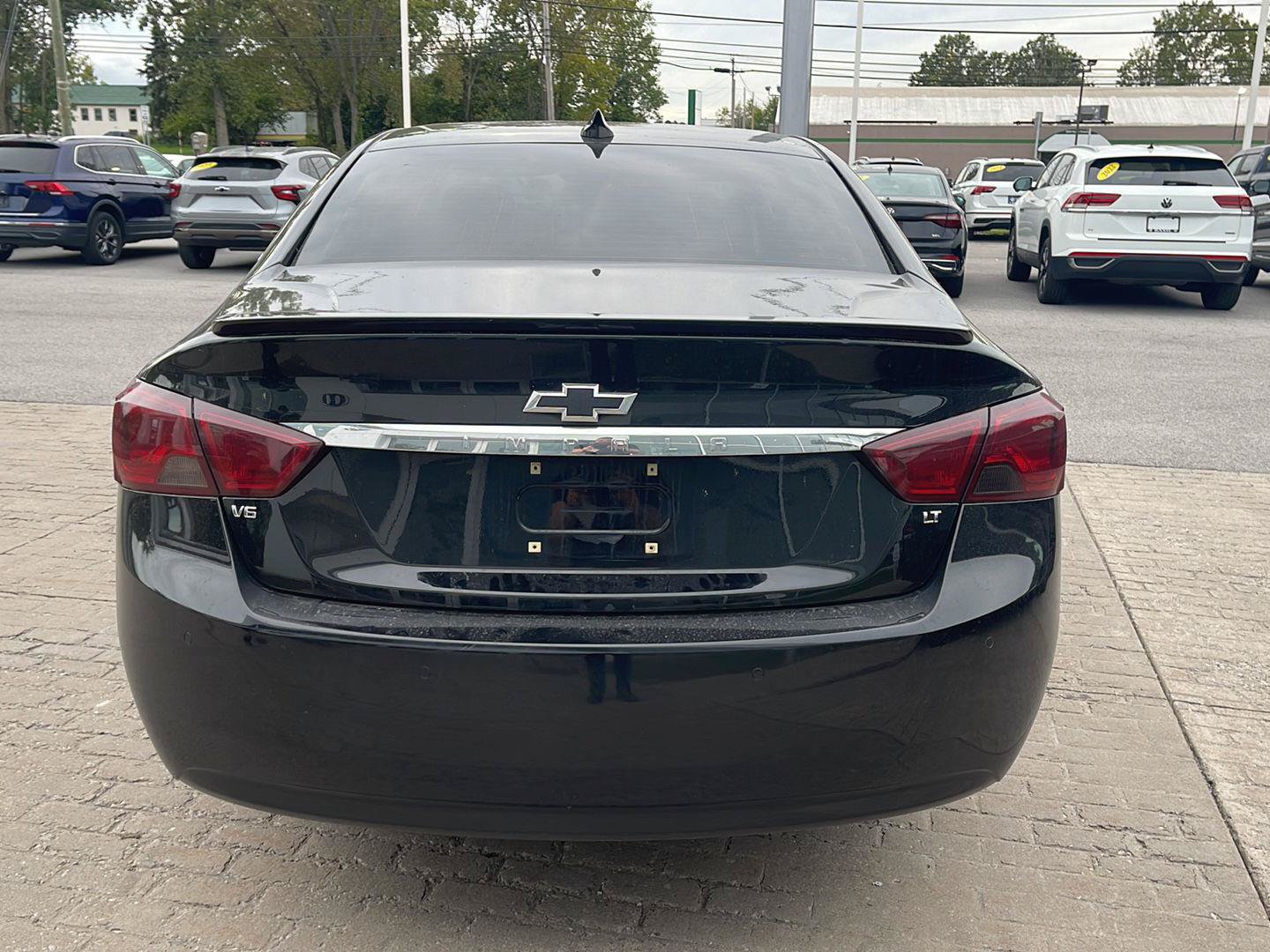 Used 2019 Chevrolet Impala LT w/ Sunroof and Spoiler Package FWD image 5