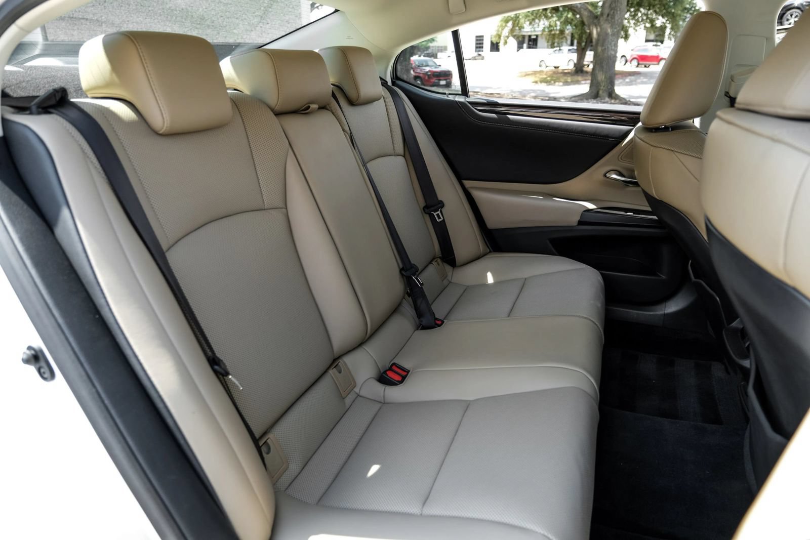 Used 2020 Lexus ES 350 w/ Premium Package FWD image 36