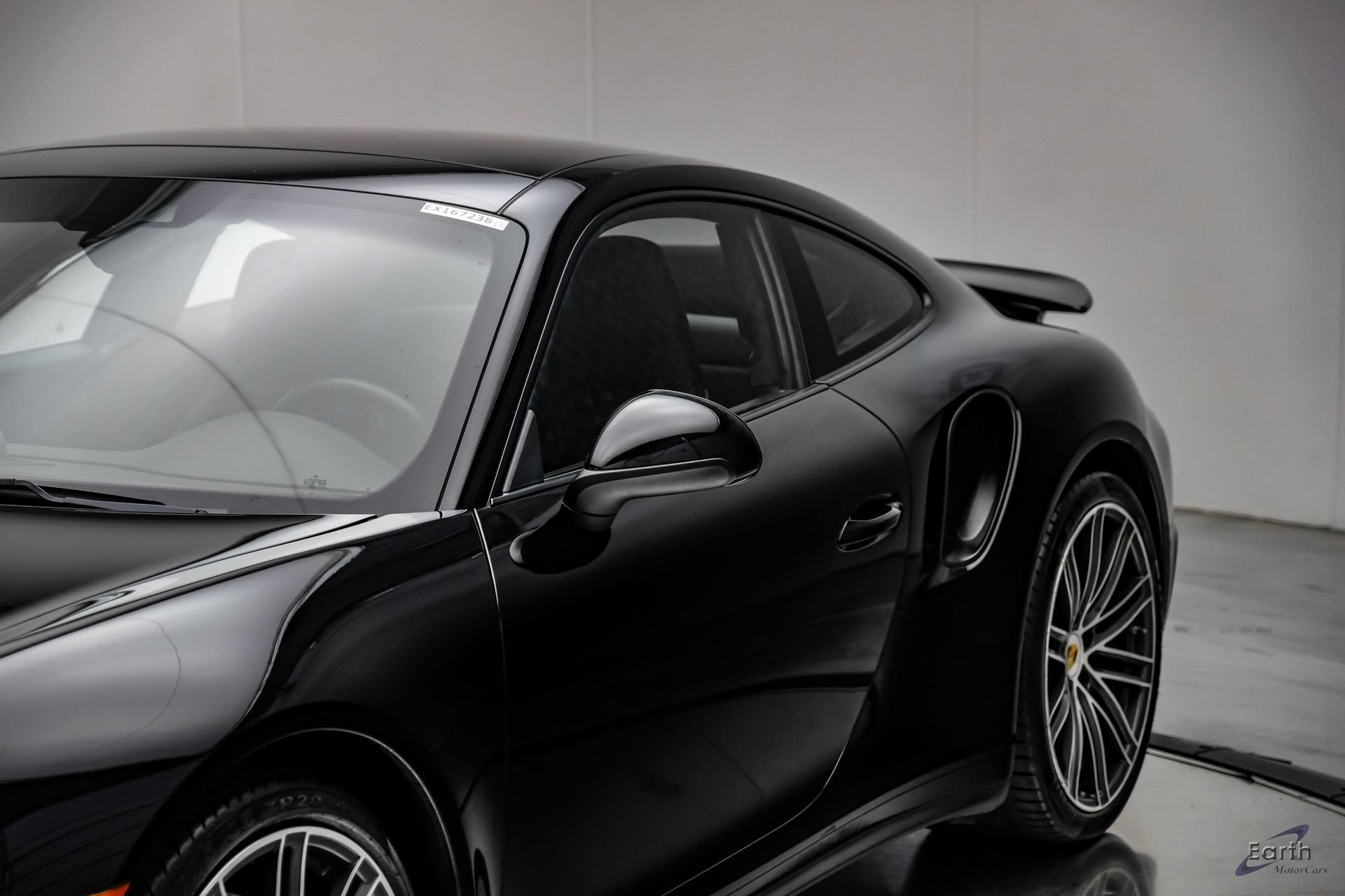 Used 2017 Porsche 911 Turbo AWD/4WD image 27