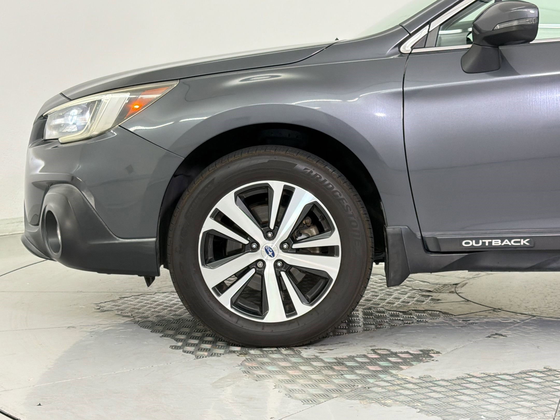 Used 2019 Subaru Outback 3.6R Limited image 25