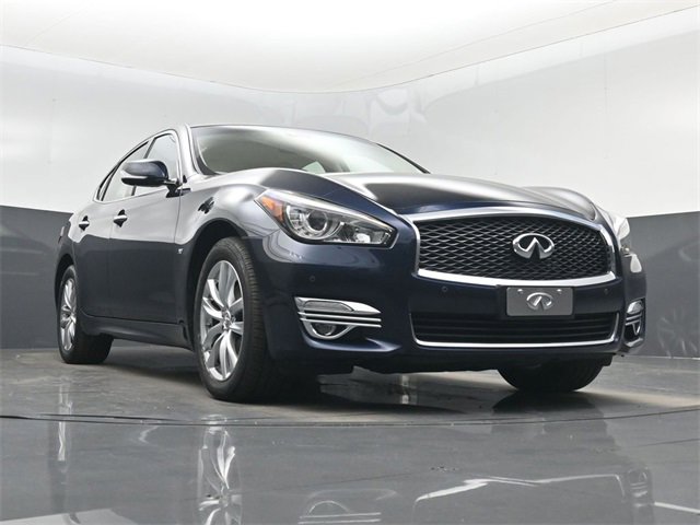 Used 2017 INFINITI Q70 3.7 image 53