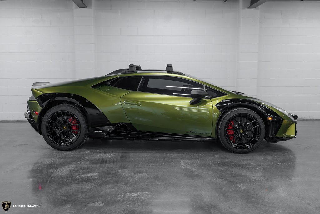 Used 2024 Lamborghini Huracan Sterrato image 16
