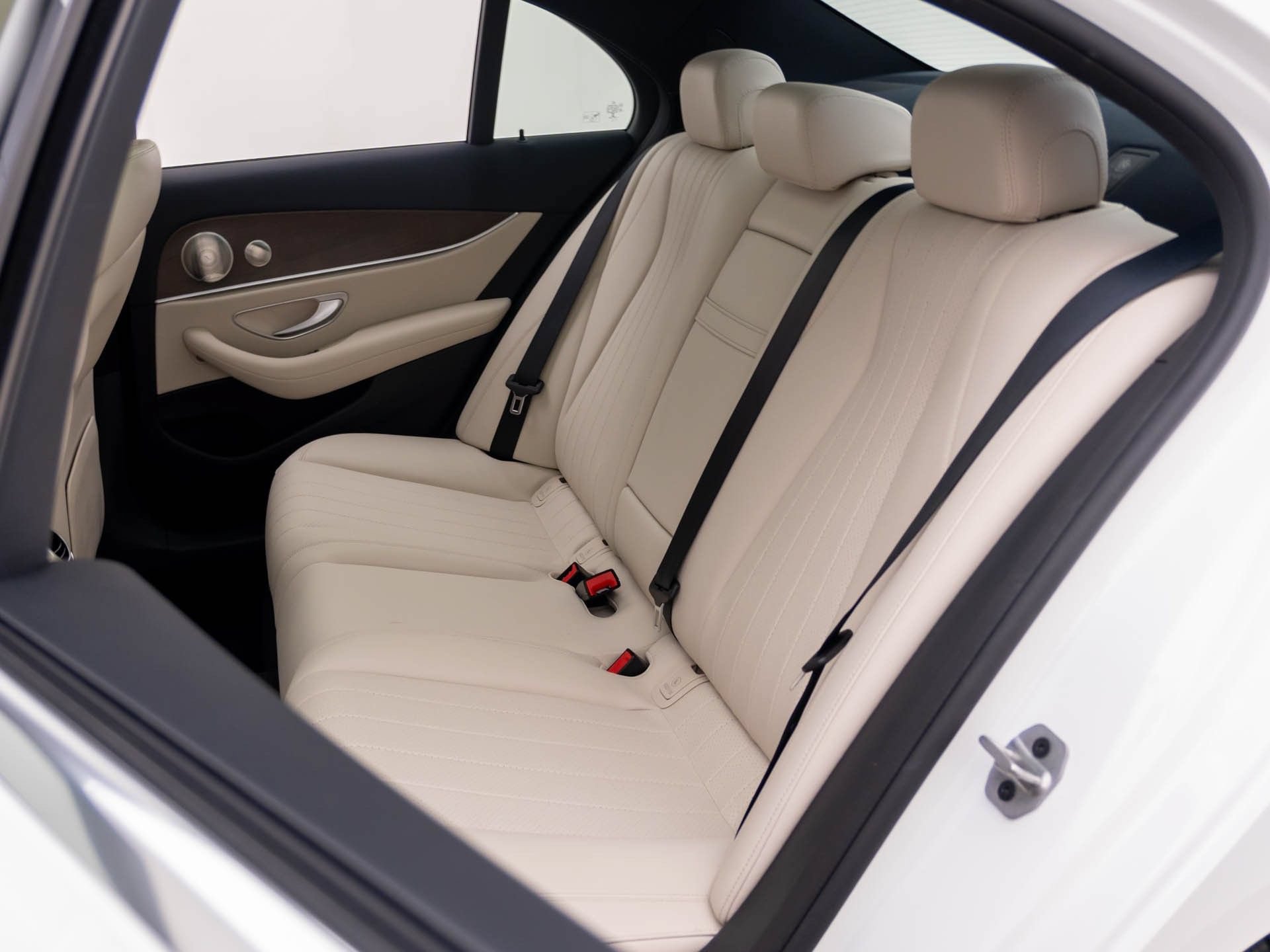 Used 2022 Mercedes-Benz E 450 4MATIC Sedan image 18
