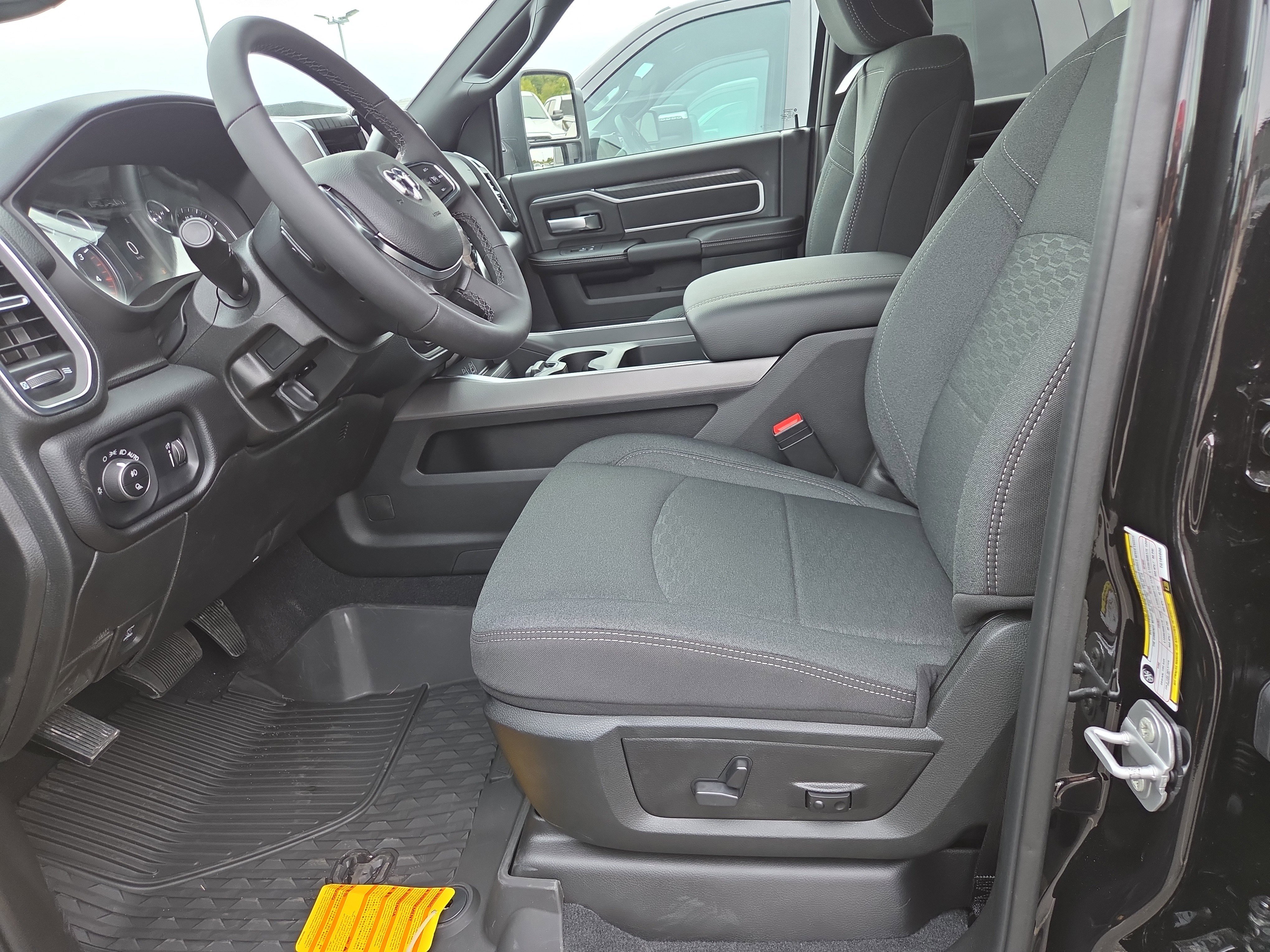 New 2026 RAM 3500 Big Horn image 4