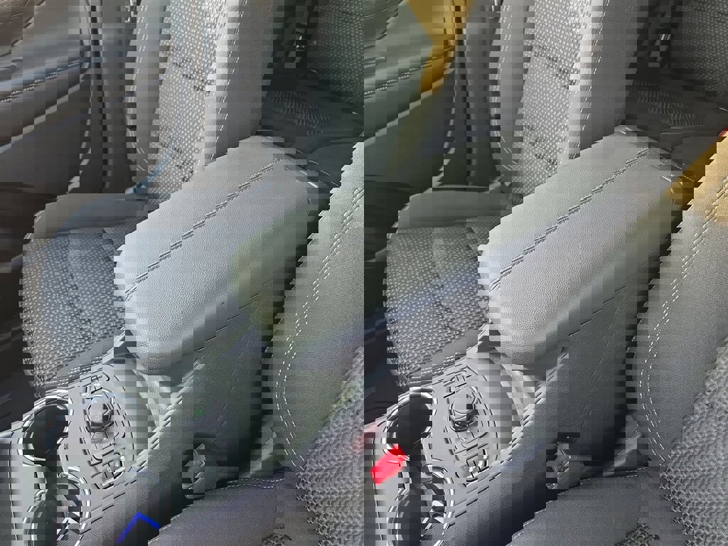 Used 2023 GMC Terrain SLE w/ Driver Convenience Package image 20