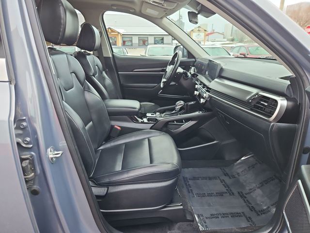 Used 2025 Kia Telluride S image 23