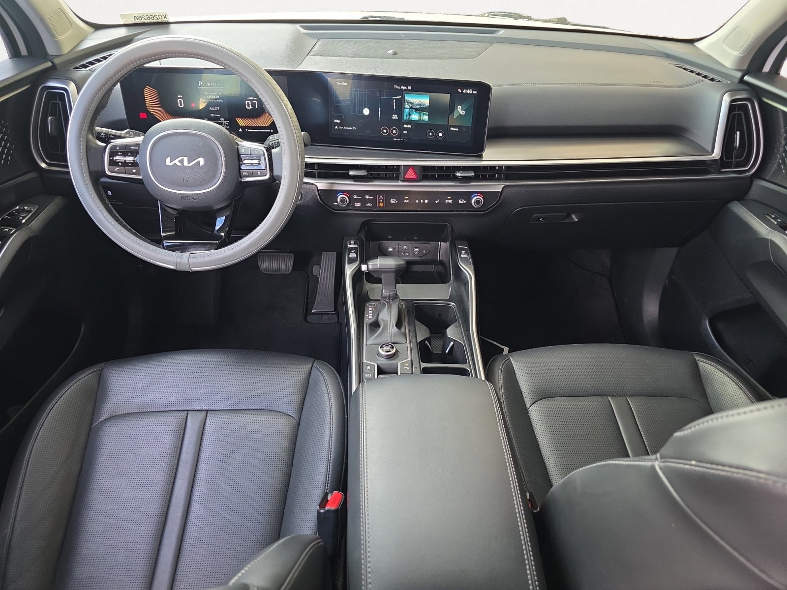 Certified 2024 Kia Sorento S w/ Panoramic Sunroof Package image 2
