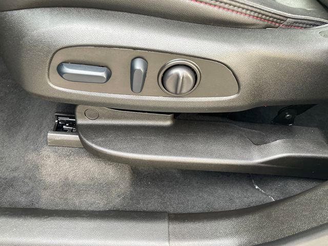 Used 2024 Chevrolet Traverse RS image 43