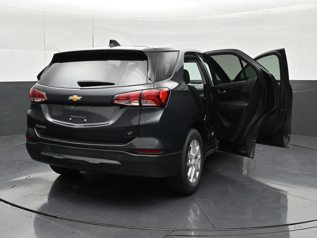 Used 2023 Chevrolet Equinox LT FWD image 34