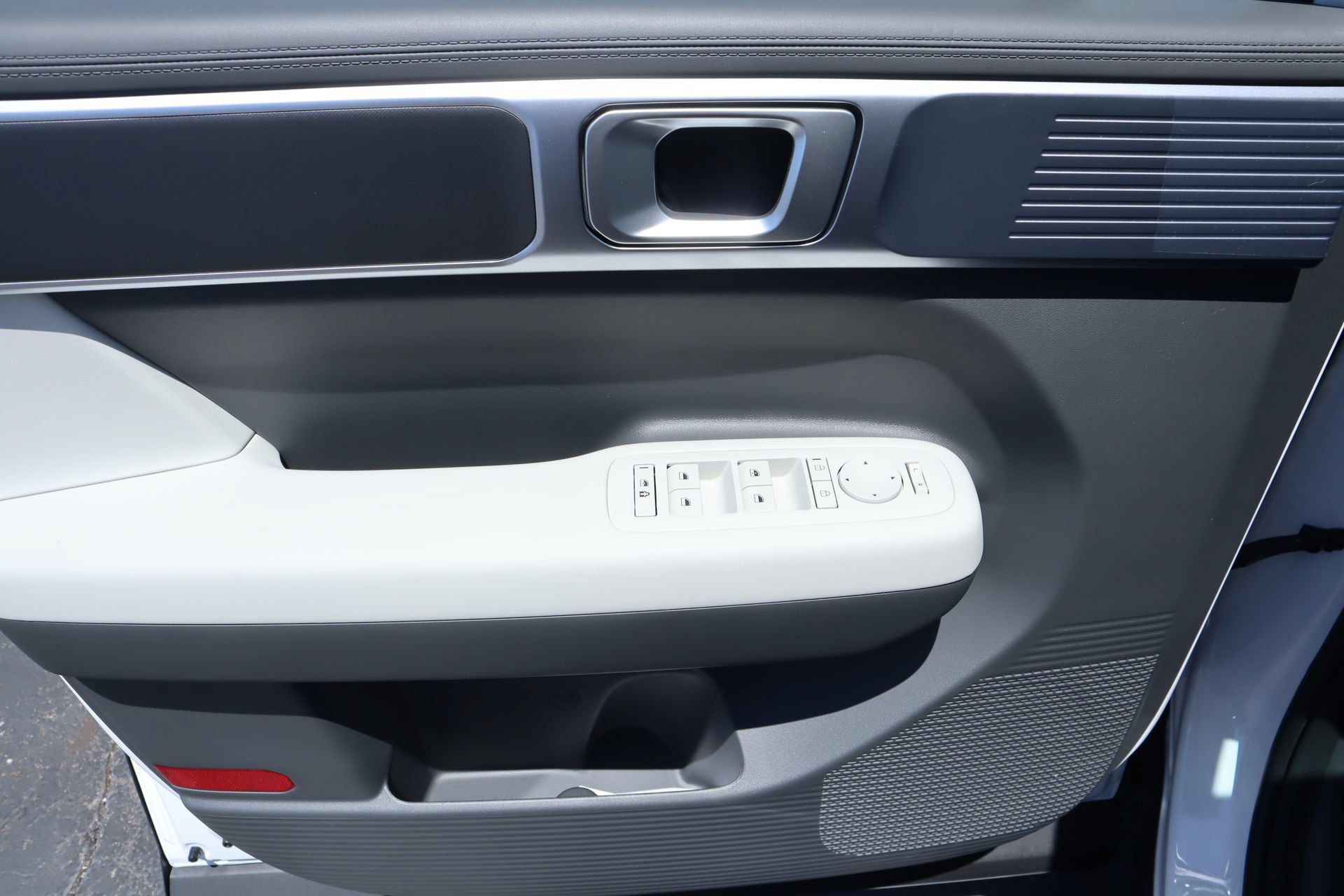 New 2026 Hyundai Santa Fe SE FWD image 15