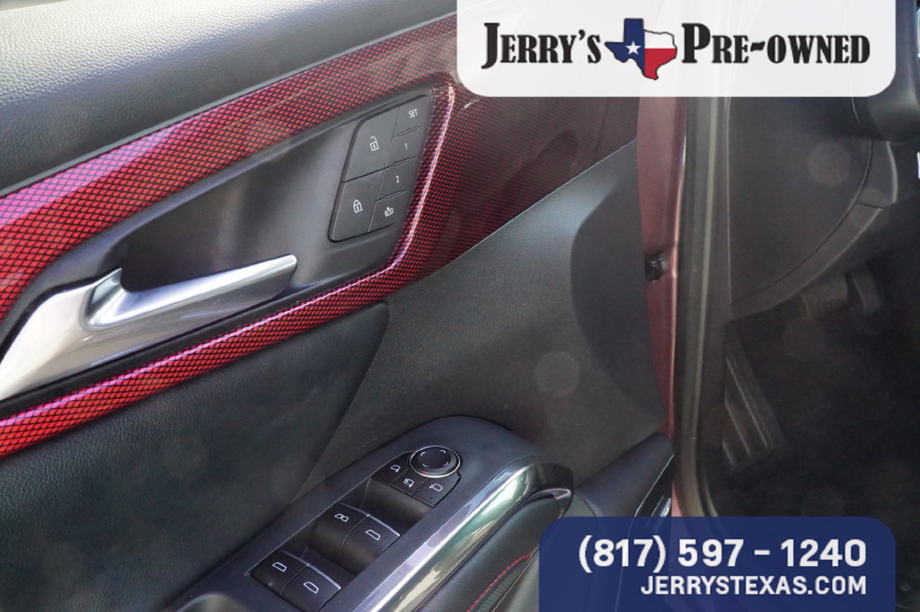 Used 2025 Chevrolet Traverse RS AWD/4WD image 16