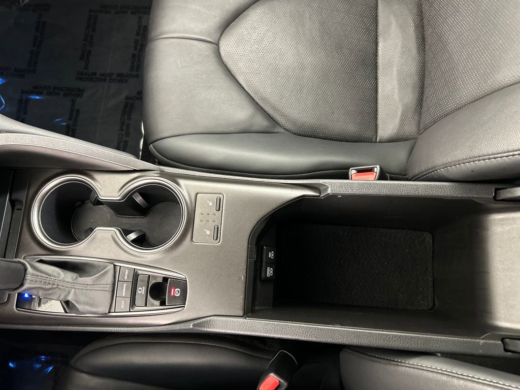 Used 2024 Toyota Camry XSE image 14