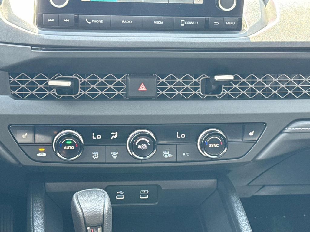 Used 2023 Honda Accord EX image 17