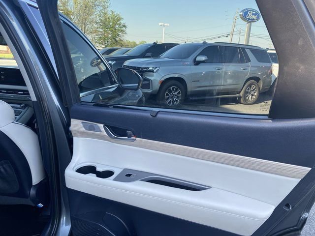 Used 2021 Hyundai Palisade Limited w/ Winter Package AWD/4WD image 17