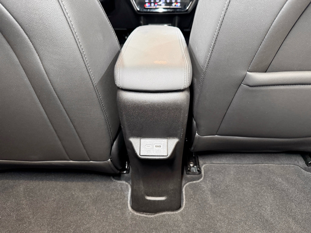 Used 2023 Chevrolet Bolt EUV Premier w/ Sun & Sound Package FWD image 21