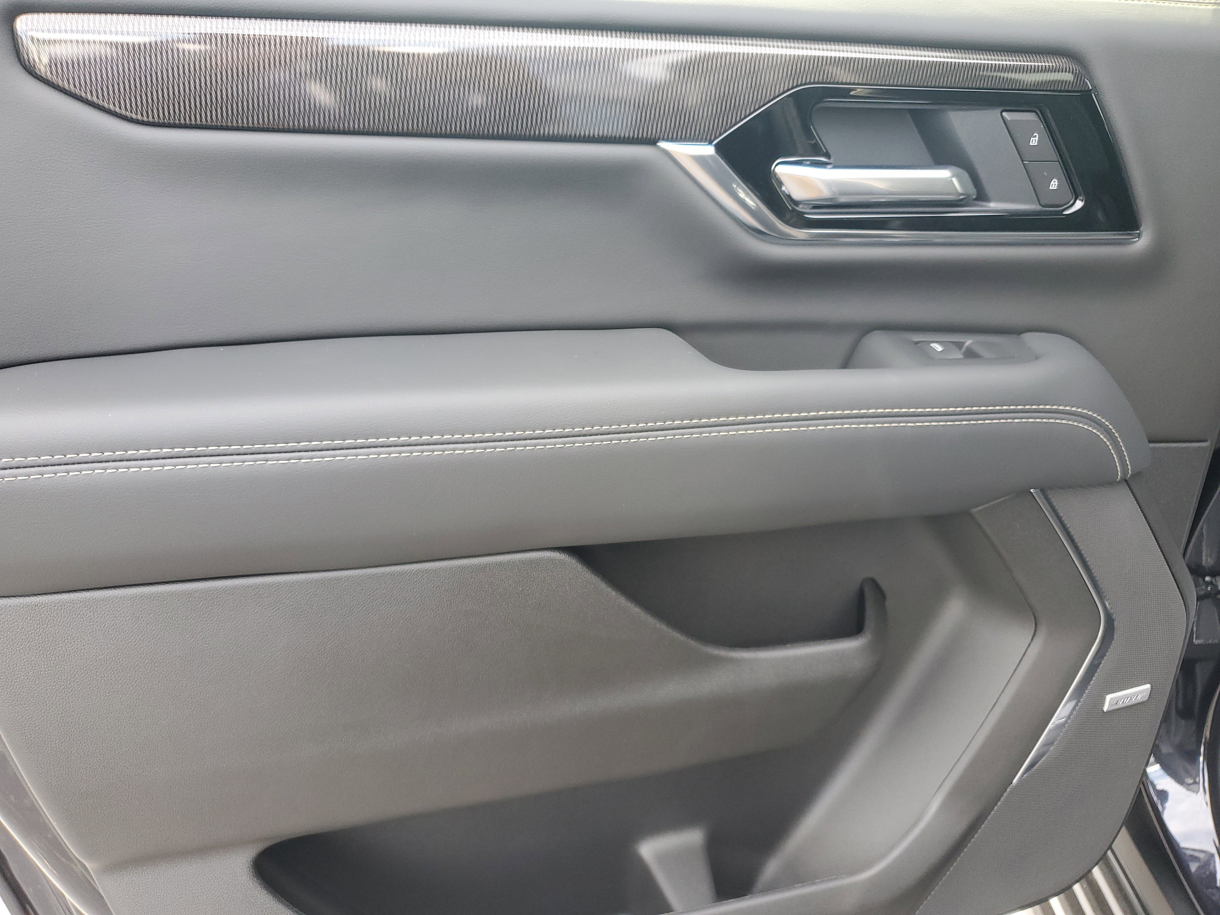 New 2026 GMC Yukon XL Elevation image 12