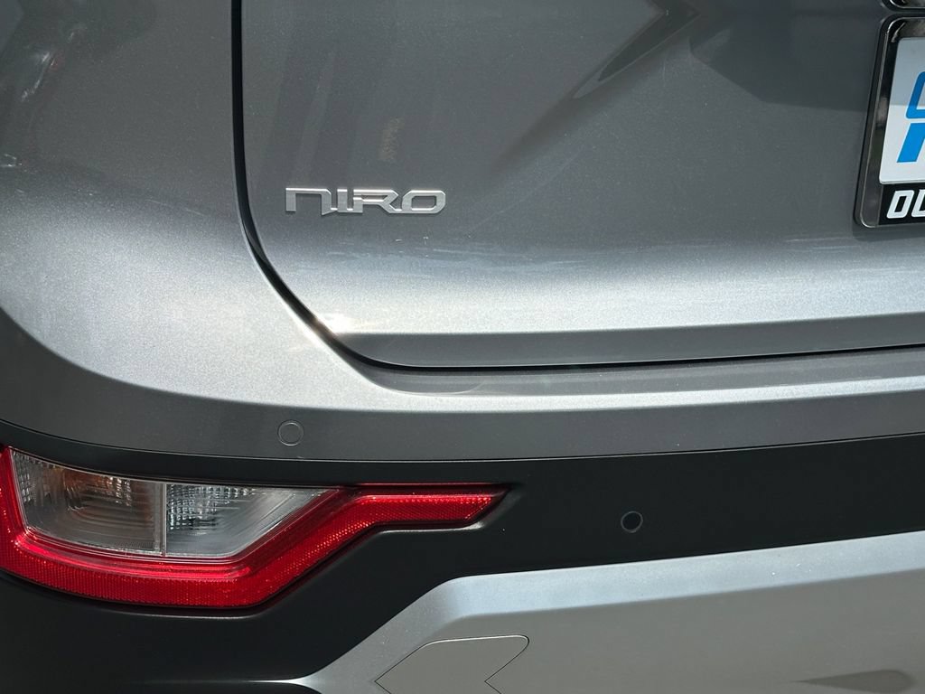 Certified 2023 Kia Niro EX w/ EX Cold Weather Package FWD image 11