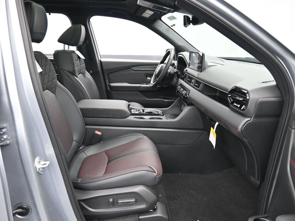 New 2026 Honda Pilot Black Edition image 43