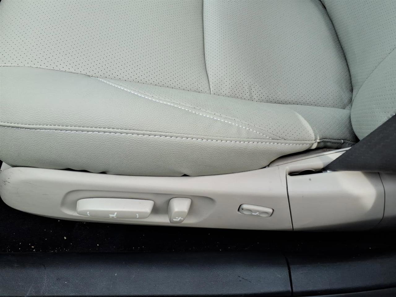 Used 2010 Lexus ES 350 image 14