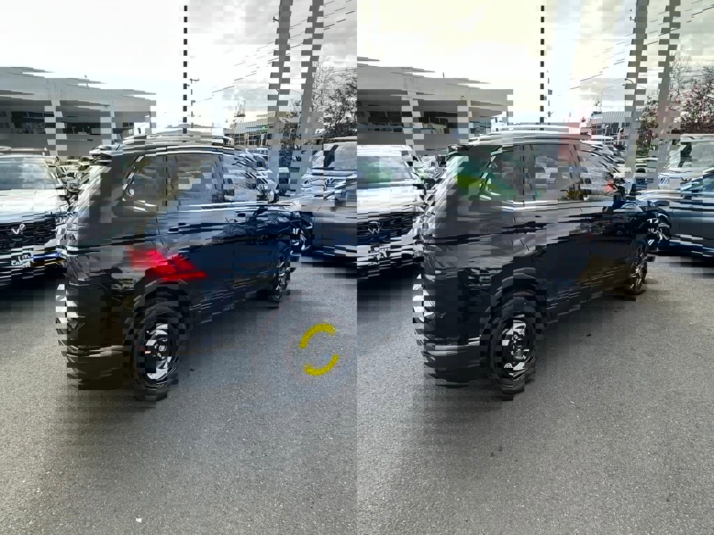 Used 2022 Volkswagen Tiguan SE image 5