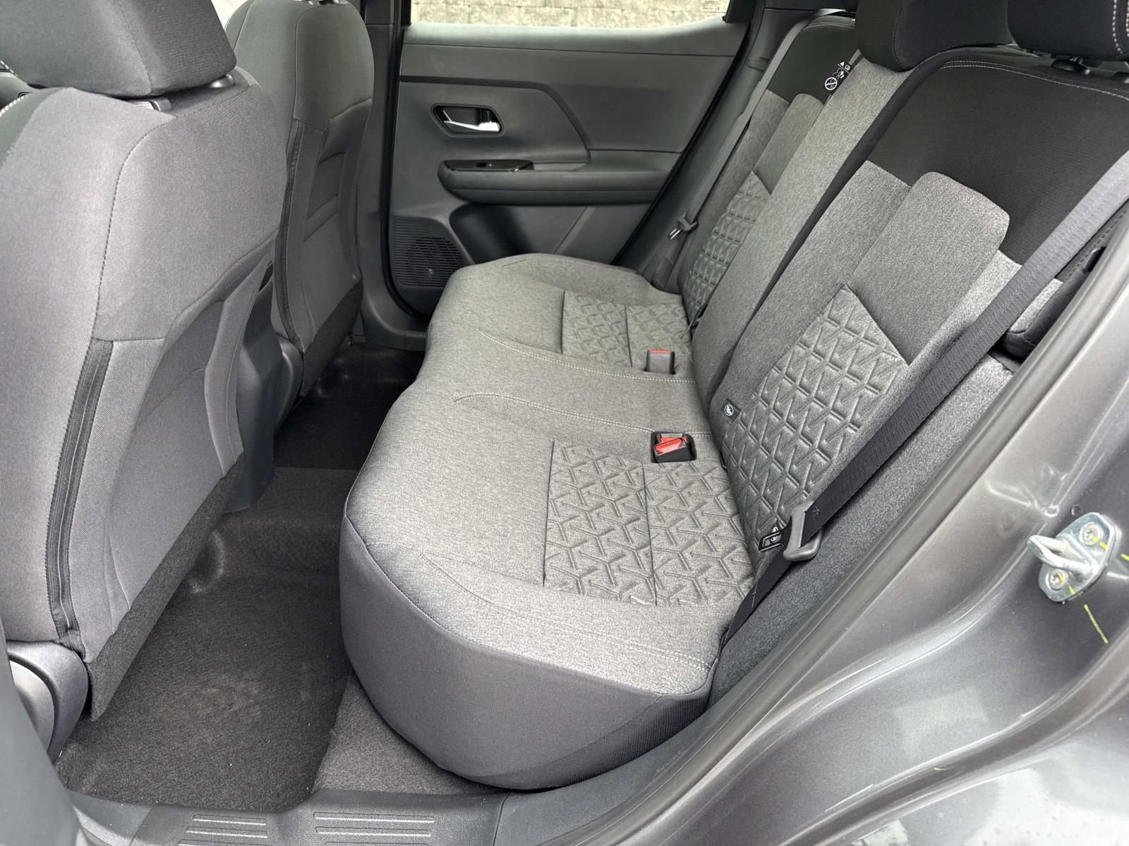 New 2026 Nissan Kicks SV w/ SV Premium Package AWD/4WD image 28