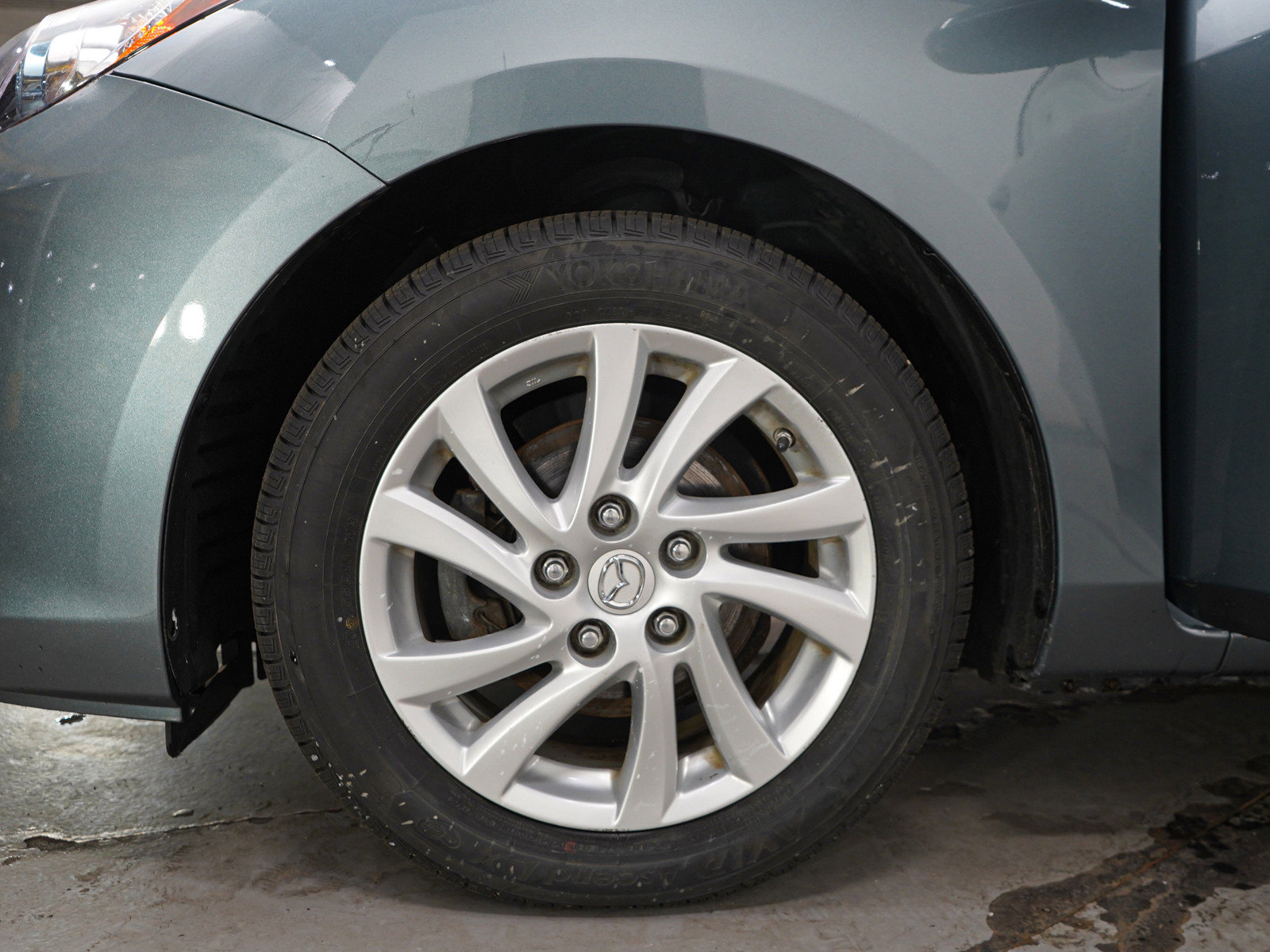 Used 2012 MAZDA MAZDA3 i Touring FWD image 26