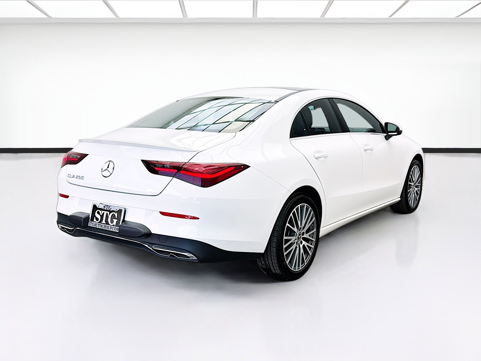 Used 2026 Mercedes-Benz CLA 250 image 4