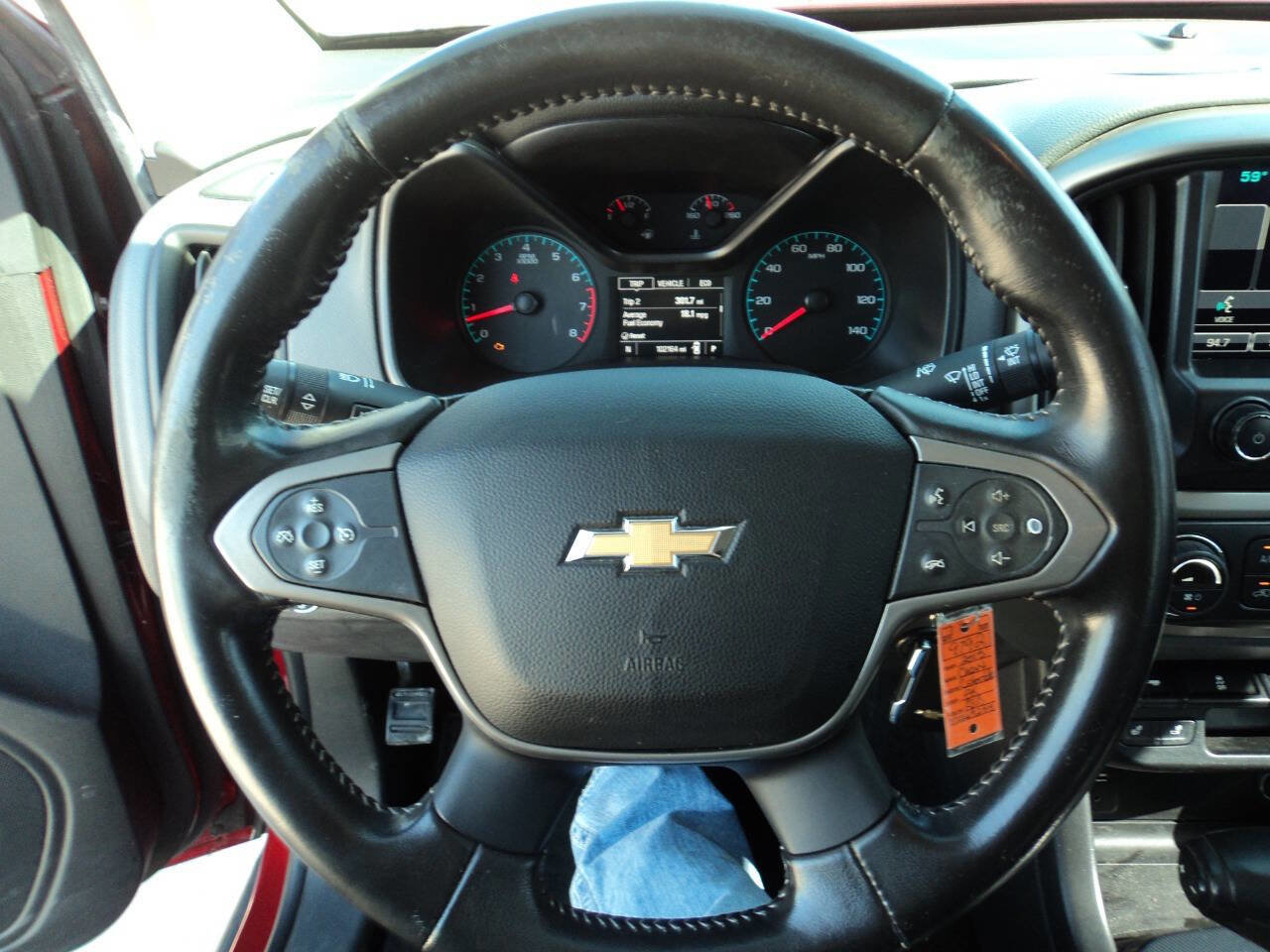 Used 2015 Chevrolet Colorado Z71 w/ LPO, Gearon Divider Package AWD/4WD image 11