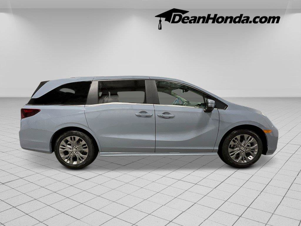 New 2027 Honda Odyssey Touring image 8