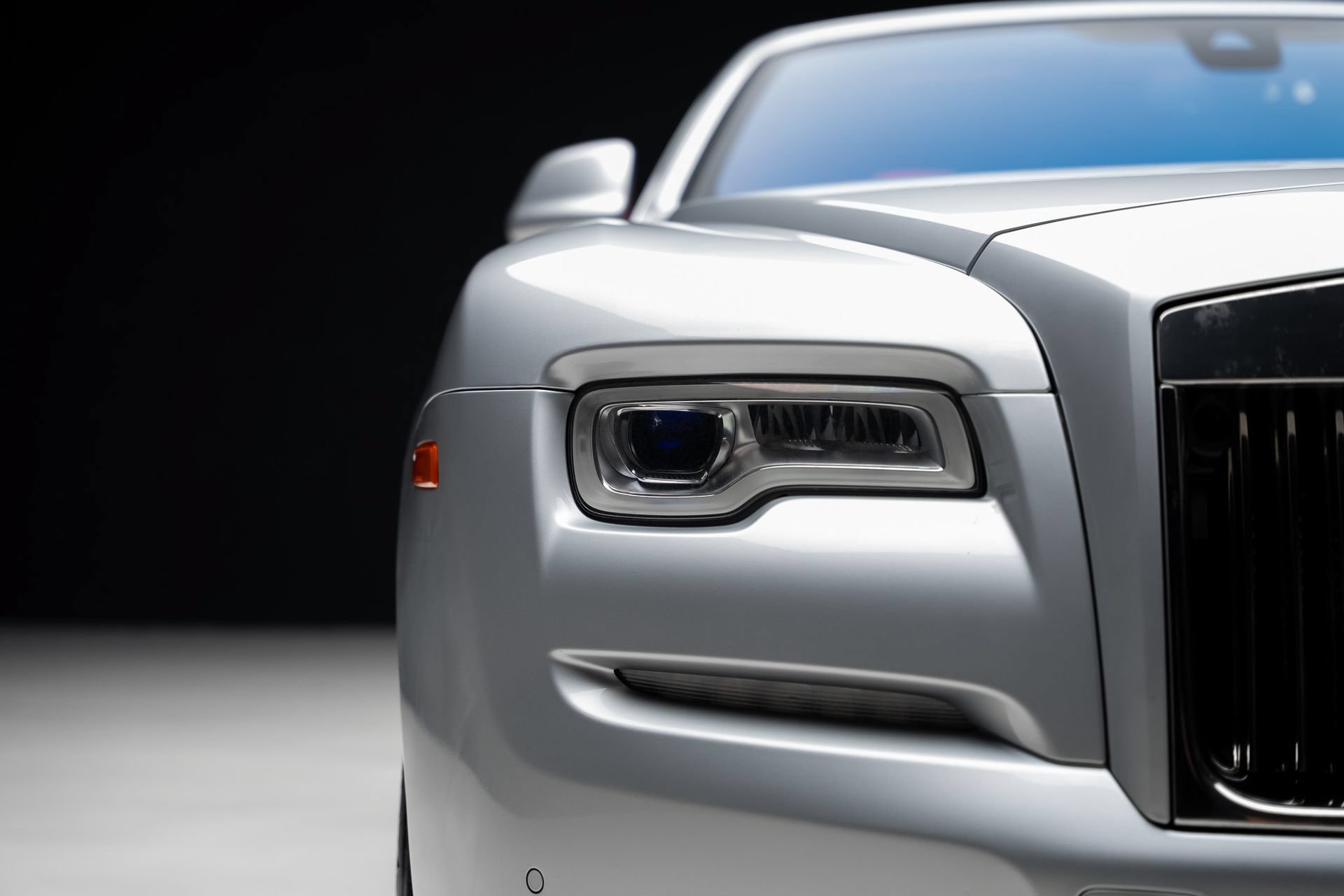 Used 2017 Rolls-Royce Dawn RWD image 11