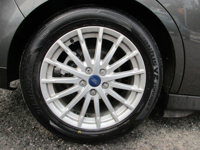 Used 2016 Ford C-MAX SE w/ Equipment Group 202A image 11