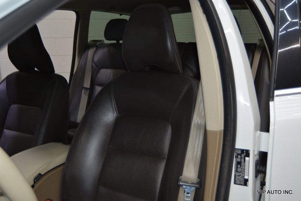 Used 2013 Volvo XC70 3.2 FWD image 18